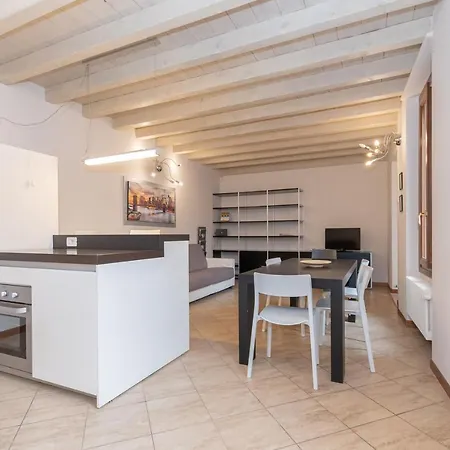 Trilocale Rua Sovera 85 - F&L Aparment Brescia Exterior photo