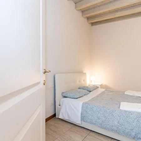 Trilocale Rua Sovera 85 - F&L Aparment Brescia Exterior photo