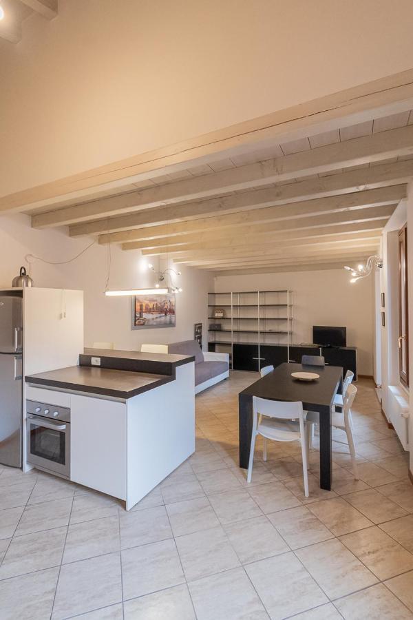 Trilocale Rua Sovera 85 - F&l Aparment * Brescia